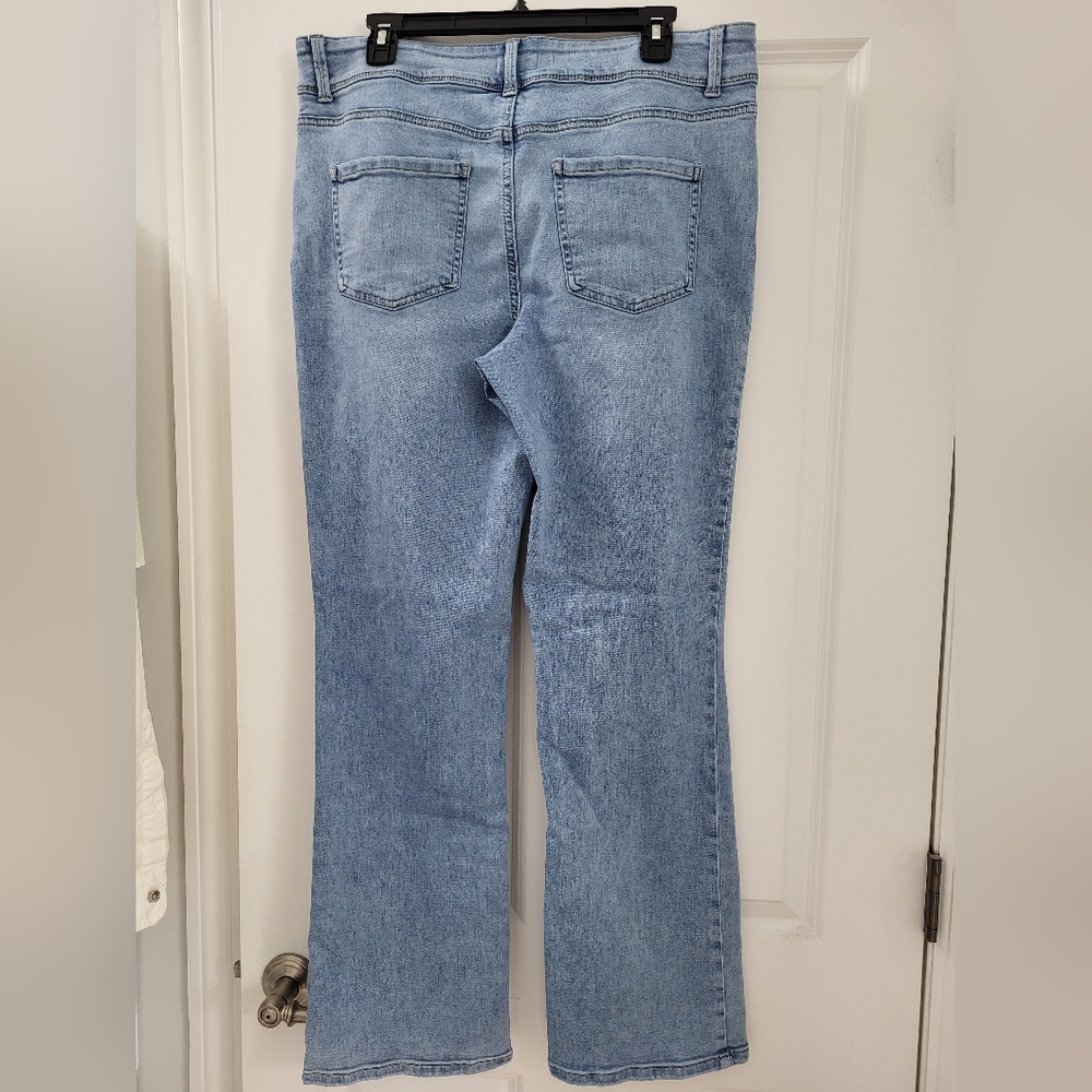 Maurices M Jeans Everflex Slim Boot High Rise Jeans sz 14